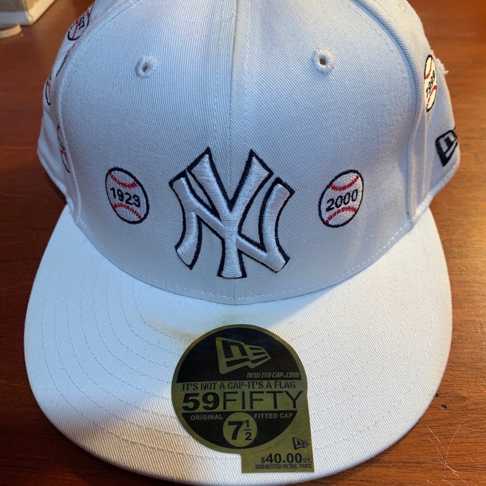 New Era NY Yankees World Series Champs Fitted Hat